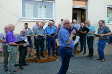 Sommerserenade vor dem "Chorfürst" (Foto: Karl-Franz Thiede)